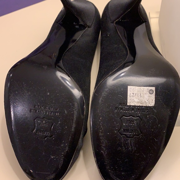 Black Stuart Weitzman dress shoe - Picture 3 of 4